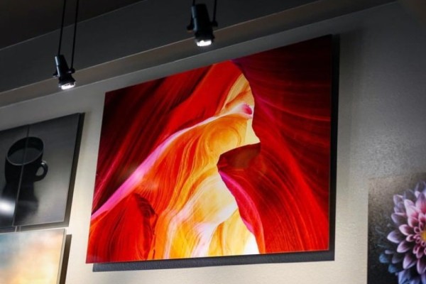 How to Light Acrylic Prints for Maximum Impact